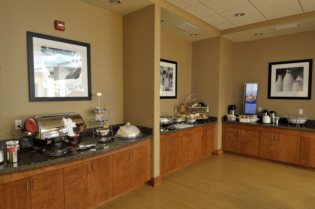 Hampton Inn Nashua Restaurant foto